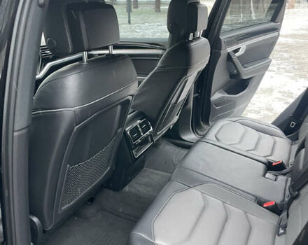 Черный Фольксваген Туарег, объемом двигателя 3 л и пробегом 70 тыс. км за 60000 $, фото 31 на Automoto.ua