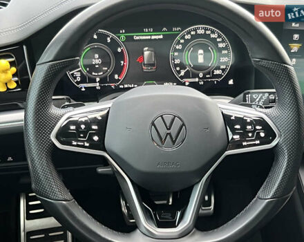 Черный Фольксваген Туарег, объемом двигателя 3 л и пробегом 70 тыс. км за 62900 $, фото 20 на Automoto.ua