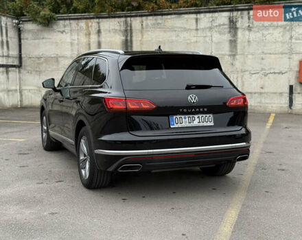 Черный Фольксваген Туарег, объемом двигателя 3 л и пробегом 105 тыс. км за 59500 $, фото 23 на Automoto.ua