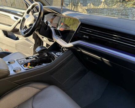 Черный Фольксваген Туарег, объемом двигателя 2.99 л и пробегом 80 тыс. км за 63000 $, фото 18 на Automoto.ua