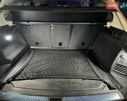 Черный Фольксваген Туарег, объемом двигателя 2.99 л и пробегом 9 тыс. км за 64000 $, фото 32 на Automoto.ua