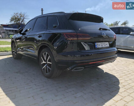 Черный Фольксваген Туарег, объемом двигателя 3 л и пробегом 2 тыс. км за 86000 $, фото 4 на Automoto.ua