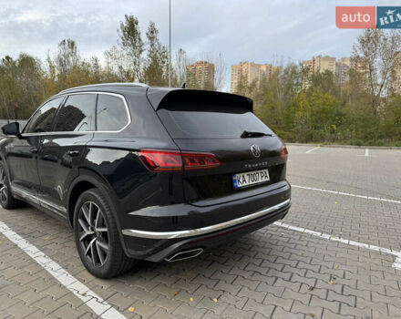 Черный Фольксваген Туарег, объемом двигателя 2.97 л и пробегом 88 тыс. км за 58000 $, фото 3 на Automoto.ua