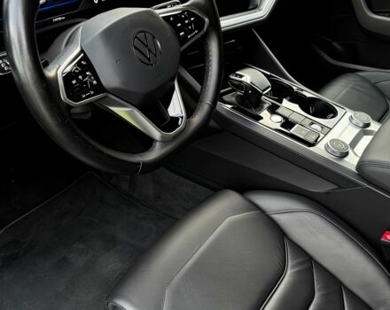 Черный Фольксваген Туарег, объемом двигателя 3 л и пробегом 21 тыс. км за 30000 $, фото 6 на Automoto.ua