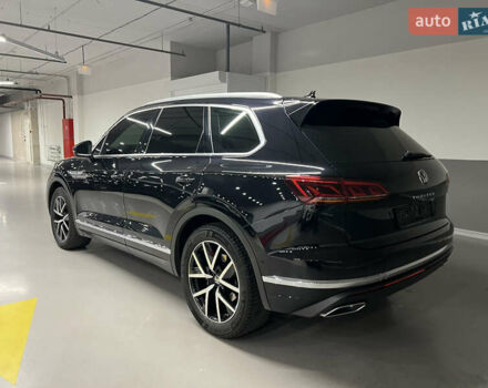 Черный Фольксваген Туарег, объемом двигателя 3 л и пробегом 118 тыс. км за 65000 $, фото 5 на Automoto.ua