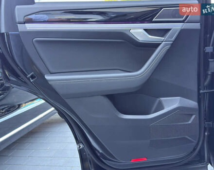 Черный Фольксваген Туарег, объемом двигателя 3 л и пробегом 80 тыс. км за 64900 $, фото 25 на Automoto.ua