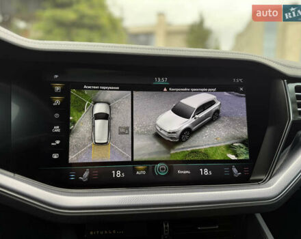 Чорний Фольксваген Туарег, об'ємом двигуна 3 л та пробігом 143 тис. км за 57900 $, фото 65 на Automoto.ua