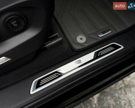 Чорний Фольксваген Туарег, об'ємом двигуна 3 л та пробігом 143 тис. км за 57900 $, фото 109 на Automoto.ua