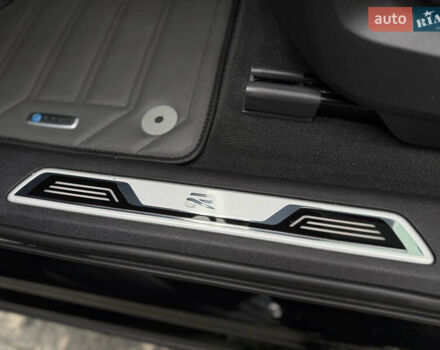 Чорний Фольксваген Туарег, об'ємом двигуна 3 л та пробігом 143 тис. км за 57900 $, фото 46 на Automoto.ua