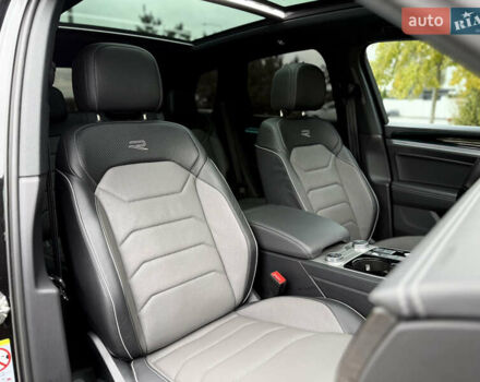 Чорний Фольксваген Туарег, об'ємом двигуна 3 л та пробігом 143 тис. км за 57900 $, фото 110 на Automoto.ua