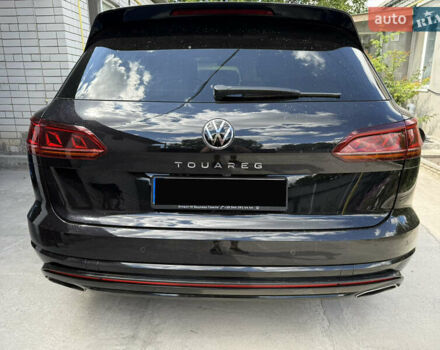 Черный Фольксваген Туарег, объемом двигателя 2.99 л и пробегом 112 тыс. км за 55000 $, фото 2 на Automoto.ua