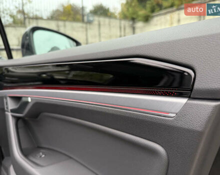 Черный Фольксваген Туарег, объемом двигателя 3 л и пробегом 105 тыс. км за 59500 $, фото 35 на Automoto.ua