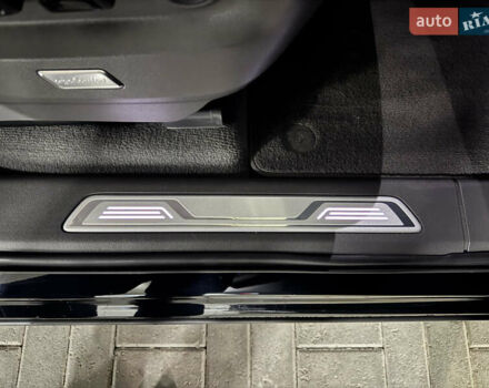 Черный Фольксваген Туарег, объемом двигателя 2.99 л и пробегом 9 тыс. км за 64000 $, фото 34 на Automoto.ua