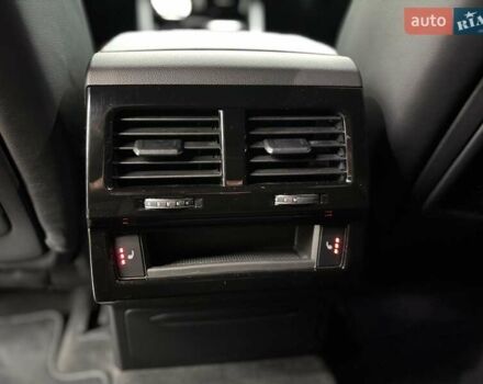 Чорний Фольксваген Туарег, об'ємом двигуна 2.97 л та пробігом 46 тис. км за 70700 $, фото 35 на Automoto.ua