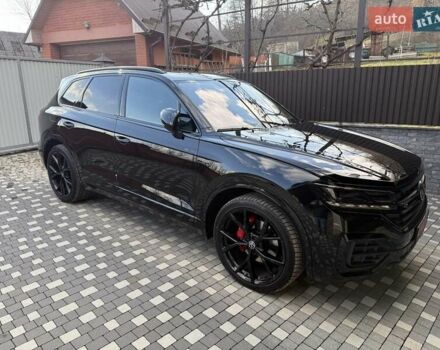 Чорний Фольксваген Туарег, об'ємом двигуна 2.97 л та пробігом 90 тис. км за 81383 $, фото 2 на Automoto.ua