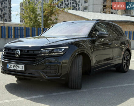 Фольксваген Туарег 2023 в Киеве на Automoto.ua Черный Фольксваген Туарег, объемом двигателя 3 л и пробегом 40 тыс. км за 77999 $, фото 1 на Automoto.ua