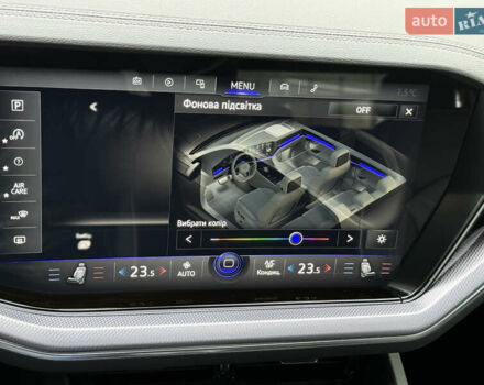 Черный Фольксваген Туарег, объемом двигателя 3 л и пробегом 87 тыс. км за 67500 $, фото 64 на Automoto.ua