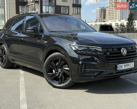 Фольксваген Туарег 2023 в Киеве на Automoto.ua Черный Фольксваген Туарег, объемом двигателя 3 л и пробегом 40 тыс. км за 77999 $, фото 4 на Automoto.ua