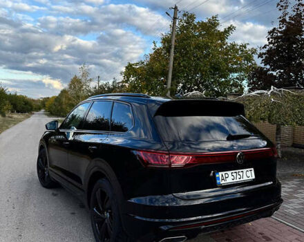 Фольксваген Туарег 2023 у Києві на Automoto.ua Чорний Фольксваген Туарег, об'ємом двигуна 2.97 л та пробігом 3 тис. км за 83500 $, фото 23 на Automoto.ua