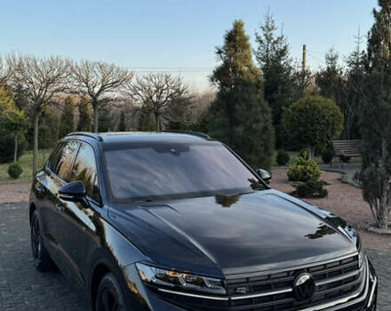 Черный Фольксваген Туарег, объемом двигателя 2.97 л и пробегом 30 тыс. км за 79500 $, фото 5 на Automoto.ua