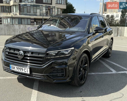 Фольксваген Туарег 2023 в Киеве на Automoto.ua Черный Фольксваген Туарег, объемом двигателя 3 л и пробегом 40 тыс. км за 77999 $, фото 10 на Automoto.ua