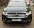 Черный Фольксваген Туарег, объемом двигателя 2.97 л и пробегом 105 тыс. км за 61500 $, фото 1 на Automoto.ua