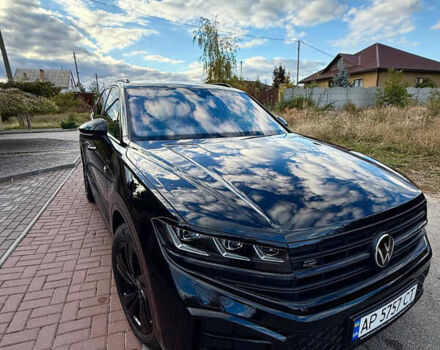 Фольксваген Туарег 2023 у Києві на Automoto.ua Чорний Фольксваген Туарег, об'ємом двигуна 2.97 л та пробігом 3 тис. км за 83500 $, фото 4 на Automoto.ua