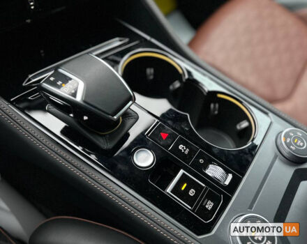 Чорний Фольксваген Туарег, об'ємом двигуна 3 л та пробігом 30 тис. км за 81500 $, фото 13 на Automoto.ua