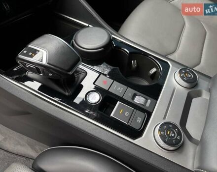 Чорний Фольксваген Туарег, об'ємом двигуна 2.97 л та пробігом 46 тис. км за 70700 $, фото 31 на Automoto.ua