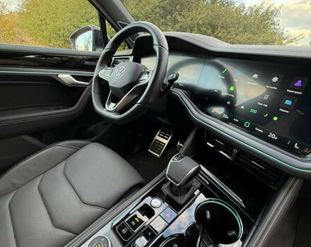 Фольксваген Туарег 2023 у Києві на Automoto.ua Чорний Фольксваген Туарег, об'ємом двигуна 2.97 л та пробігом 3 тис. км за 83500 $, фото 38 на Automoto.ua