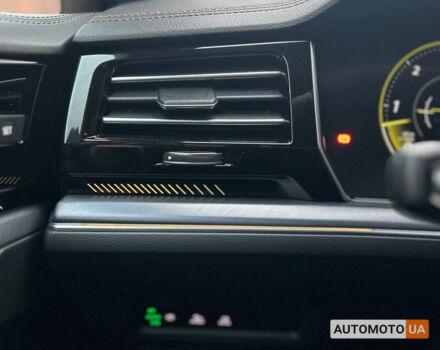 Чорний Фольксваген Туарег, об'ємом двигуна 3 л та пробігом 30 тис. км за 81500 $, фото 8 на Automoto.ua