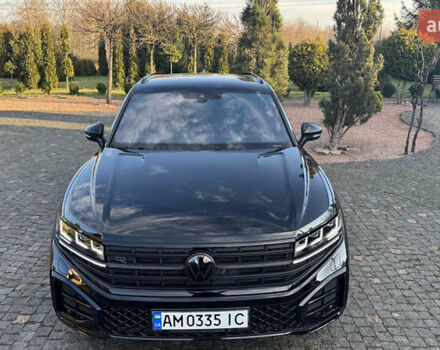 Черный Фольксваген Туарег, объемом двигателя 2.97 л и пробегом 30 тыс. км за 79500 $, фото 3 на Automoto.ua