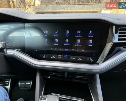 Чорний Фольксваген Туарег, об'ємом двигуна 2.97 л та пробігом 90 тис. км за 81383 $, фото 12 на Automoto.ua