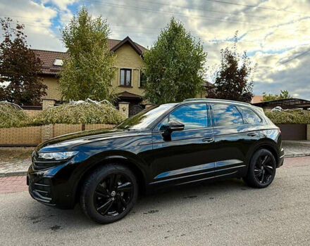 Фольксваген Туарег 2023 у Києві на Automoto.ua Чорний Фольксваген Туарег, об'ємом двигуна 2.97 л та пробігом 3 тис. км за 83500 $, фото 13 на Automoto.ua