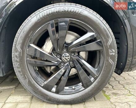 Чорний Фольксваген Туарег, об'ємом двигуна 2.97 л та пробігом 46 тис. км за 70700 $, фото 23 на Automoto.ua