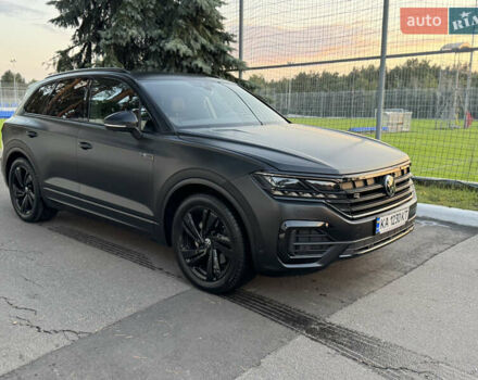 Черный Фольксваген Туарег, объемом двигателя 3 л и пробегом 87 тыс. км за 67500 $, фото 4 на Automoto.ua