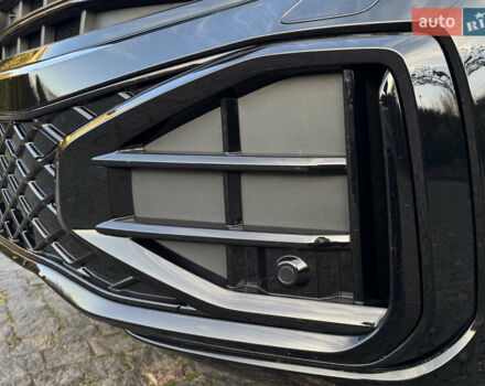 Черный Фольксваген Туарег, объемом двигателя 2.97 л и пробегом 30 тыс. км за 79500 $, фото 41 на Automoto.ua