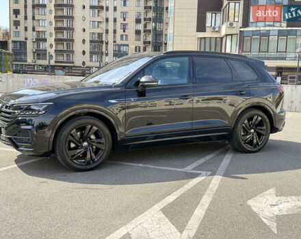 Фольксваген Туарег 2023 в Киеве на Automoto.ua Черный Фольксваген Туарег, объемом двигателя 3 л и пробегом 40 тыс. км за 77999 $, фото 21 на Automoto.ua