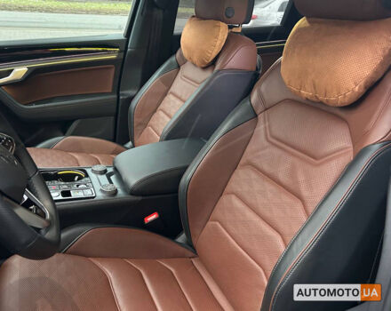 Чорний Фольксваген Туарег, об'ємом двигуна 3 л та пробігом 30 тис. км за 81500 $, фото 7 на Automoto.ua