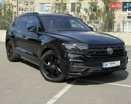 Фольксваген Туарег 2023 в Киеве на Automoto.ua Черный Фольксваген Туарег, объемом двигателя 3 л и пробегом 40 тыс. км за 77999 $, фото 6 на Automoto.ua
