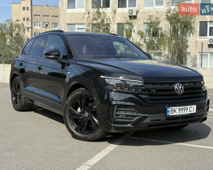 Фольксваген Туарег 2023 в Киеве на Automoto.ua Черный Фольксваген Туарег, объемом двигателя 3 л и пробегом 40 тыс. км за 77999 $, фото 5 на Automoto.ua