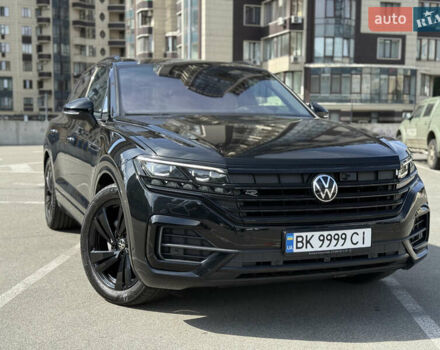 Фольксваген Туарег 2023 в Киеве на Automoto.ua Черный Фольксваген Туарег, объемом двигателя 3 л и пробегом 40 тыс. км за 77999 $, фото 2 на Automoto.ua