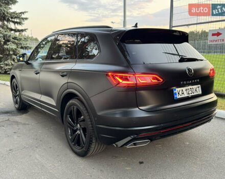 Черный Фольксваген Туарег, объемом двигателя 3 л и пробегом 87 тыс. км за 67500 $, фото 42 на Automoto.ua