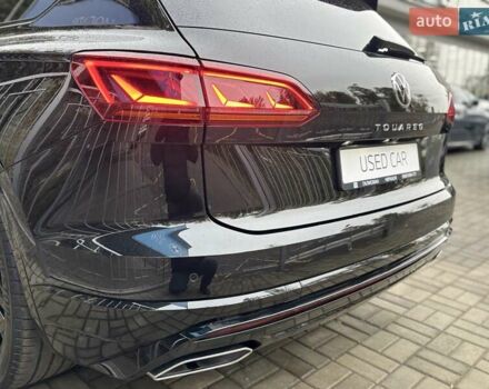 Чорний Фольксваген Туарег, об'ємом двигуна 2.97 л та пробігом 46 тис. км за 70700 $, фото 5 на Automoto.ua