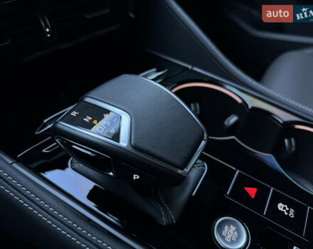 Черный Фольксваген Туарег, объемом двигателя 2.97 л и пробегом 30 тыс. км за 79500 $, фото 33 на Automoto.ua