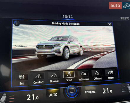 Фольксваген Туарег 2023 в Киеве на Automoto.ua Черный Фольксваген Туарег, объемом двигателя 3 л и пробегом 40 тыс. км за 77999 $, фото 86 на Automoto.ua