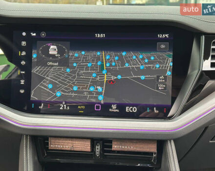 Черный Фольксваген Туарег, объемом двигателя 2.99 л и пробегом 18 тыс. км за 82999 $, фото 48 на Automoto.ua