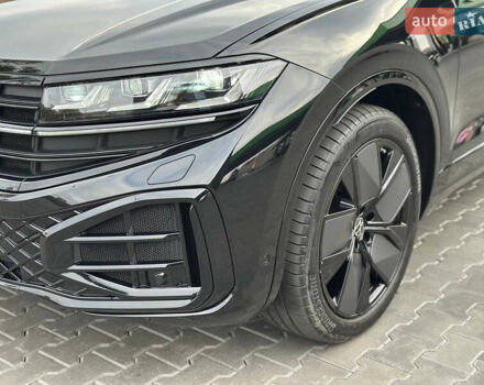 Черный Фольксваген Туарег, объемом двигателя 2.99 л и пробегом 18 тыс. км за 82999 $, фото 66 на Automoto.ua