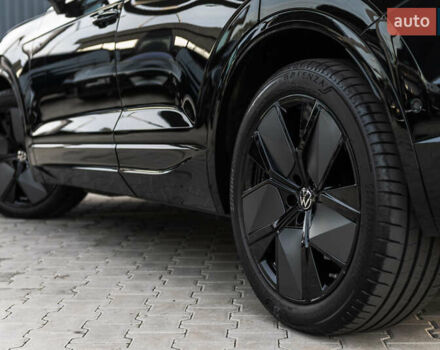 Чорний Фольксваген Туарег, об'ємом двигуна 2.99 л та пробігом 22 тис. км за 85500 $, фото 6 на Automoto.ua