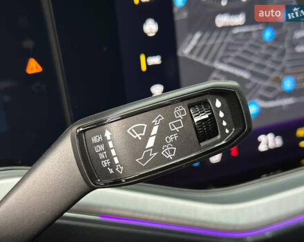 Черный Фольксваген Туарег, объемом двигателя 2.99 л и пробегом 18 тыс. км за 82999 $, фото 56 на Automoto.ua